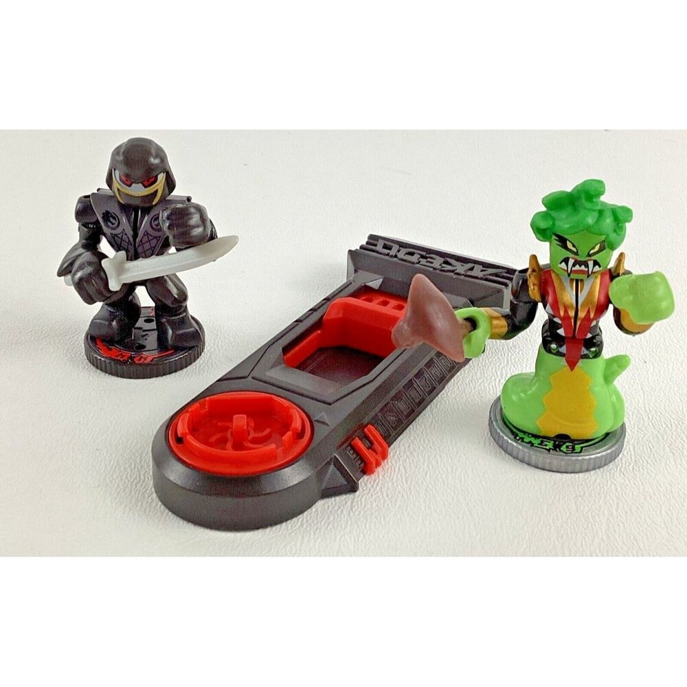 Akedo Ultimate Arcade Warrior Nightblade Miss Slither Figure Fight Game Toy Lot